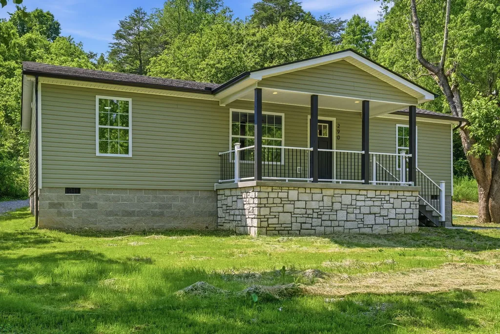 290 Walton Road Irvine KY 40336