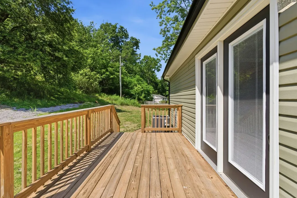 290 Walton Road Irvine KY 40336