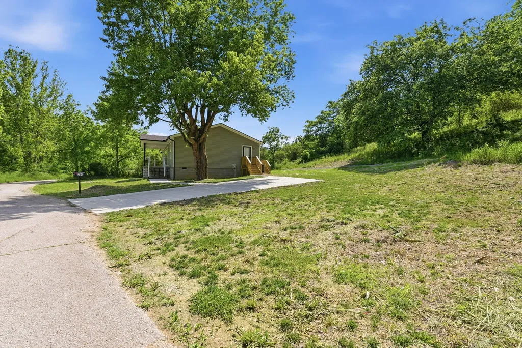 290 Walton Road Irvine KY 40336