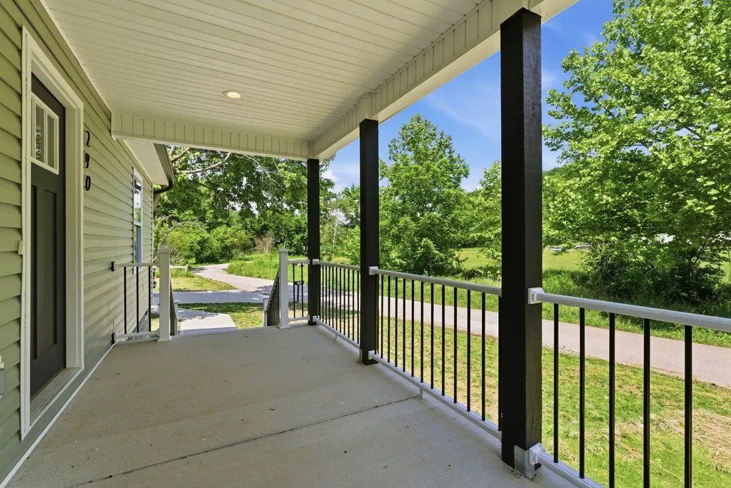 290 Walton Road Irvine KY 40336