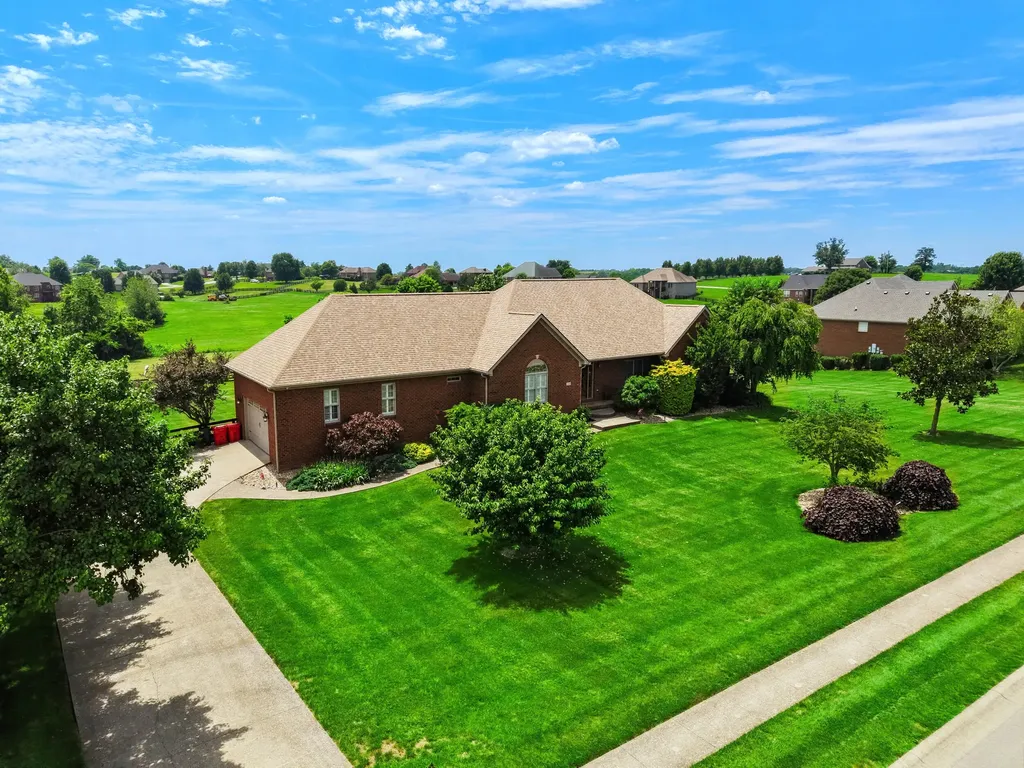 3006 Planters Row Drive Richmond KY 40475