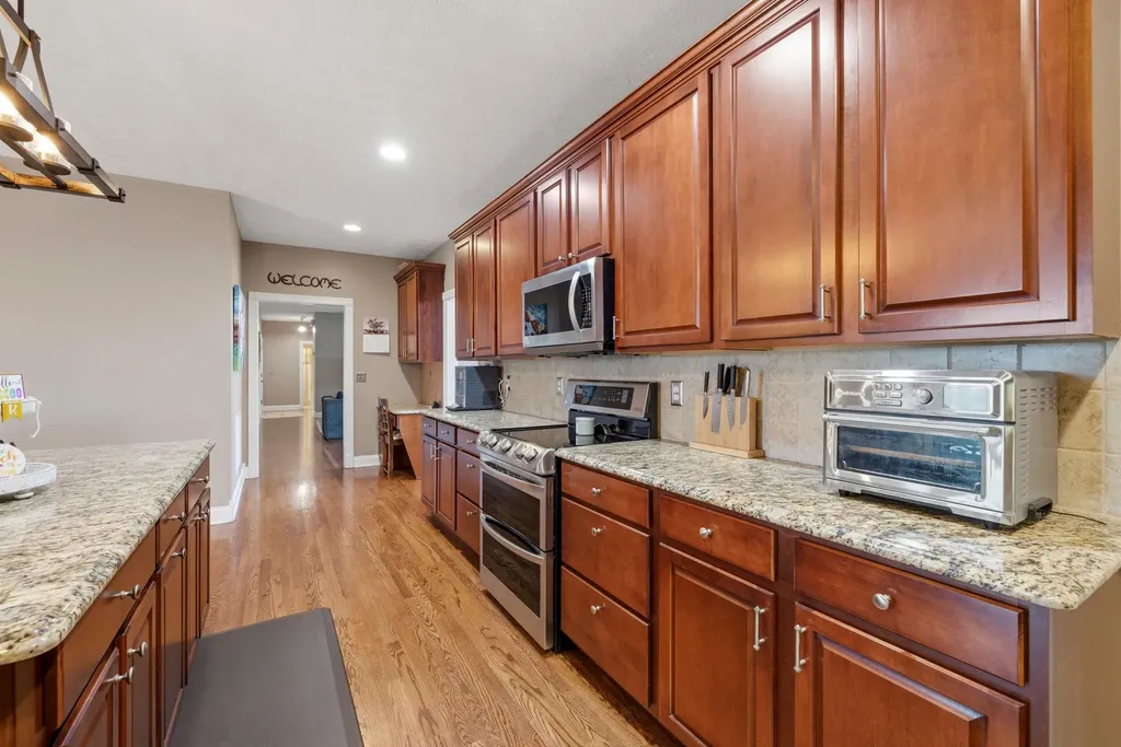 3006 Planters Row Drive Richmond KY 40475