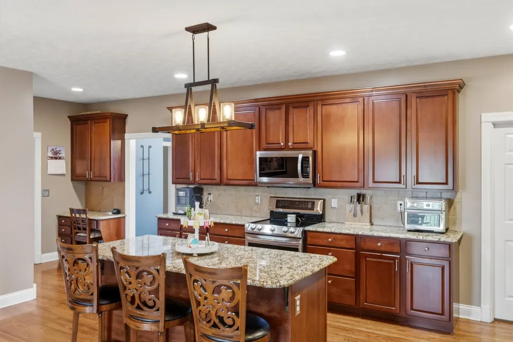 3006 Planters Row Drive Richmond KY 40475