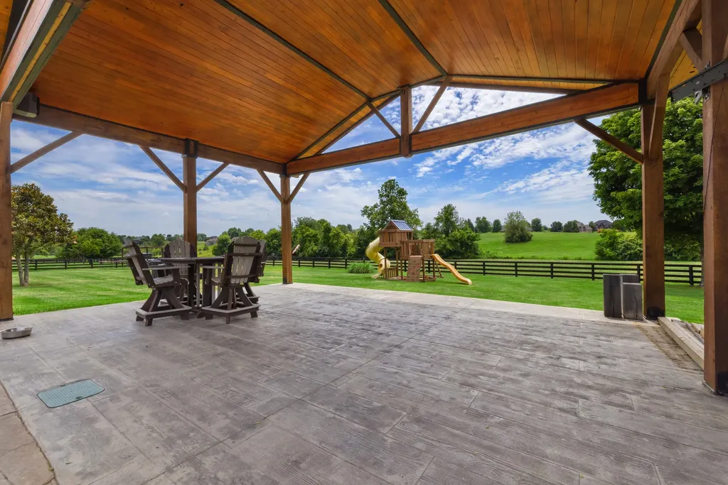 3006 Planters Row Drive Richmond KY 40475