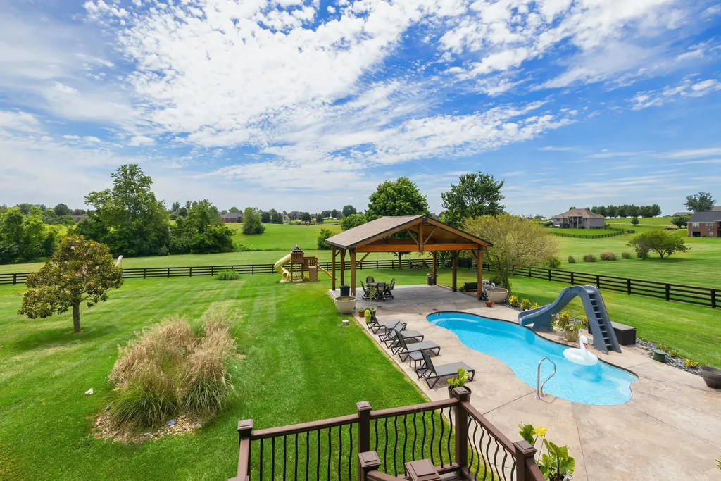 3006 Planters Row Drive Richmond KY 40475