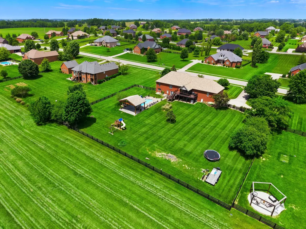 3006 Planters Row Drive Richmond KY 40475