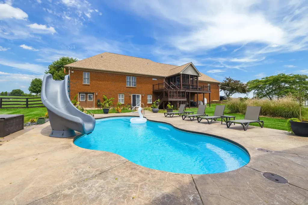 3006 Planters Row Drive Richmond KY 40475