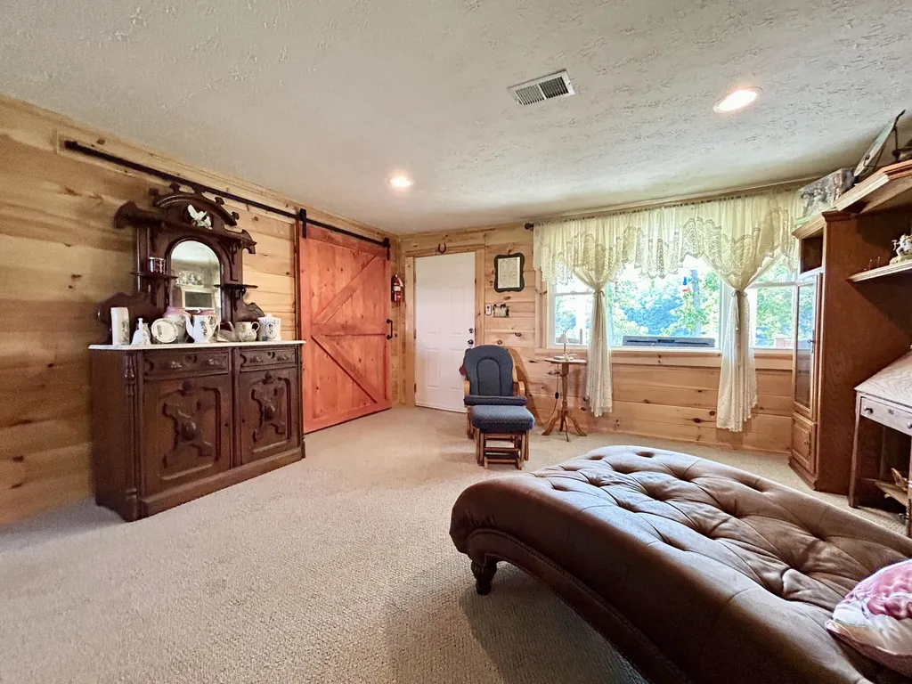 94 Tarter Cemetery Road Nancy KY 42544