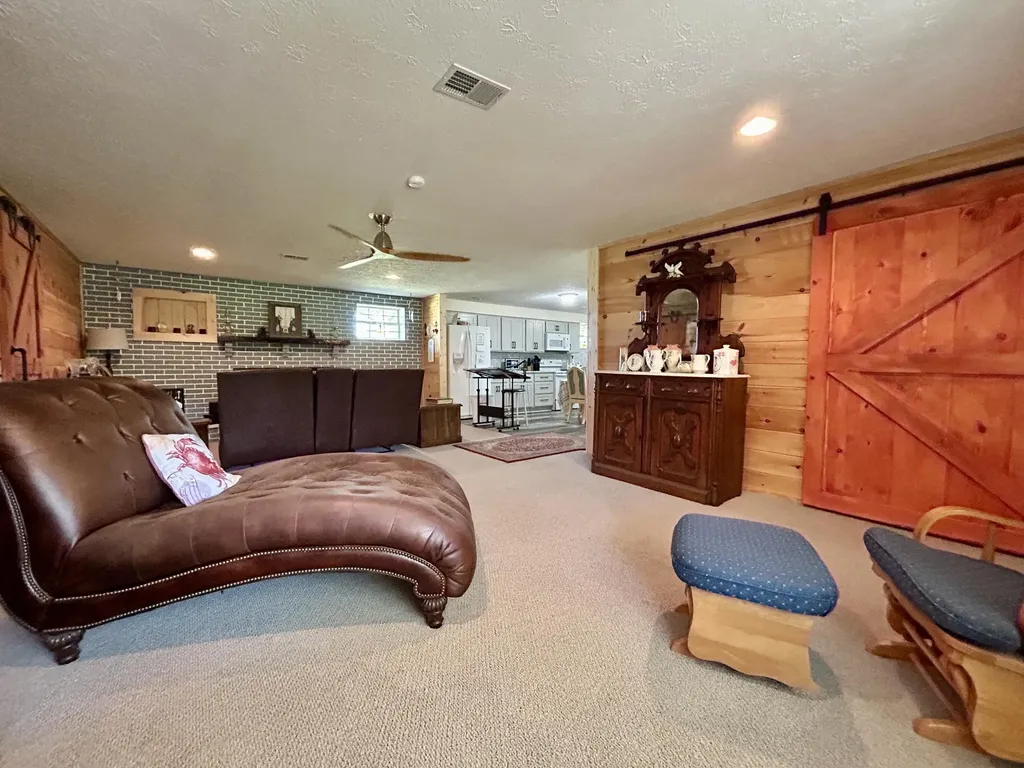 94 Tarter Cemetery Road Nancy KY 42544