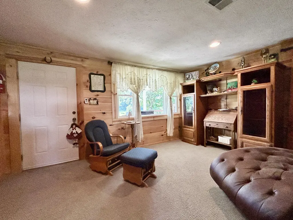 94 Tarter Cemetery Road Nancy KY 42544