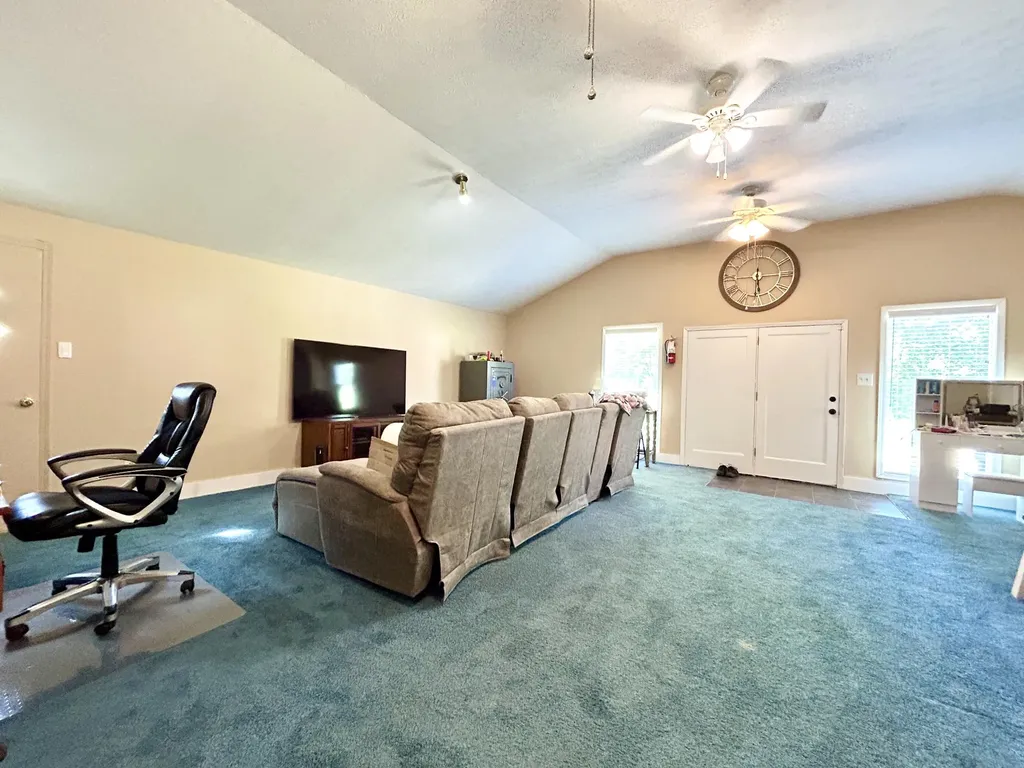 94 Tarter Cemetery Road Nancy KY 42544