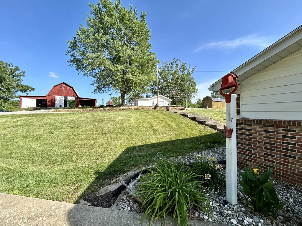 94 Tarter Cemetery Road Nancy KY 42544