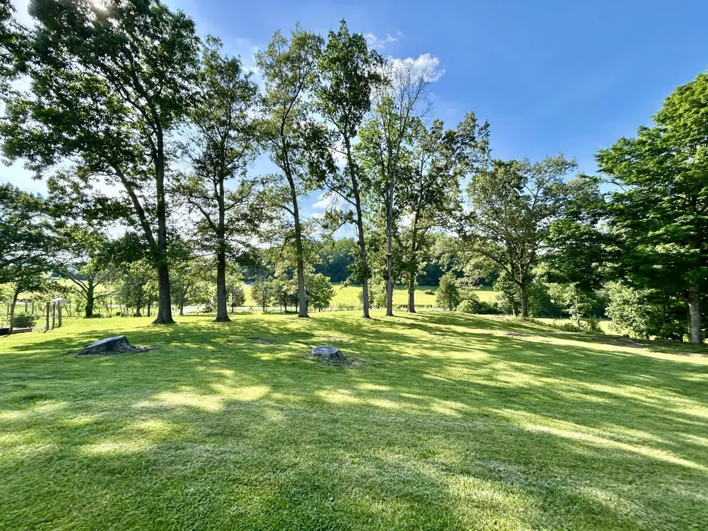 94 Tarter Cemetery Road Nancy KY 42544