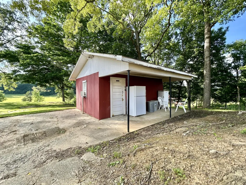 94 Tarter Cemetery Road Nancy KY 42544