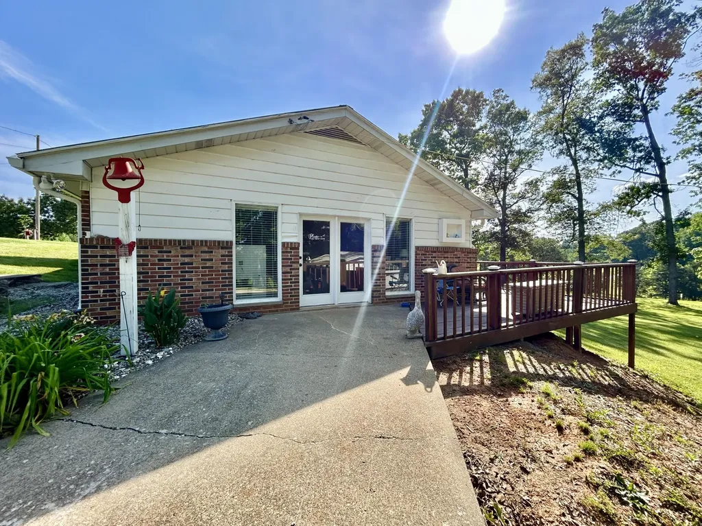 94 Tarter Cemetery Road Nancy KY 42544