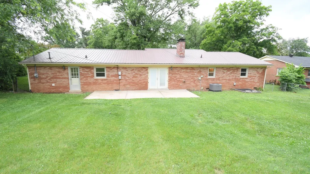 202 Papago Trail Frankfort KY 40601