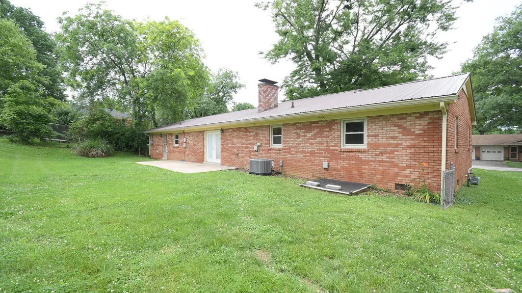 202 Papago Trail Frankfort KY 40601