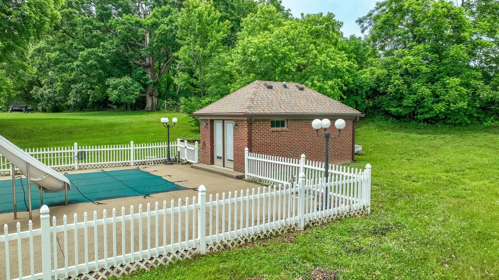 817 Ridgefield Road Richmond KY 40475