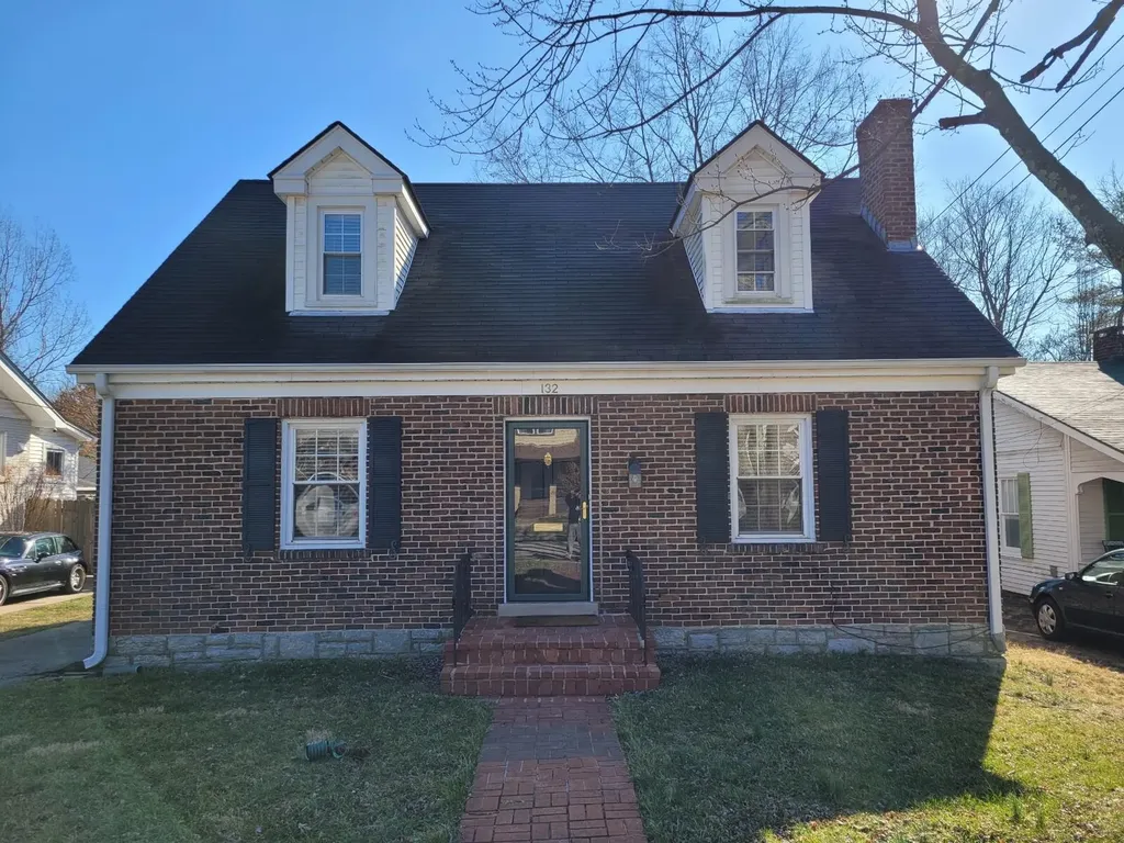 132 Bassett Avenue Lexington KY 40502