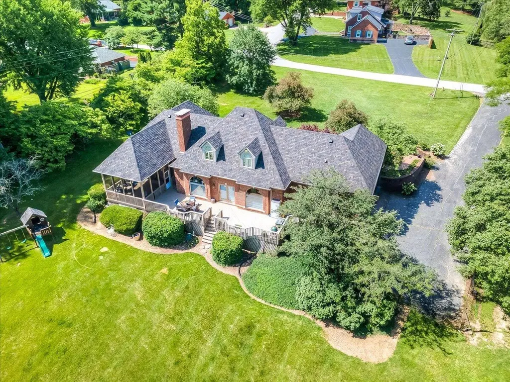 502 Breckenridge Boulevard Frankfort KY 40601