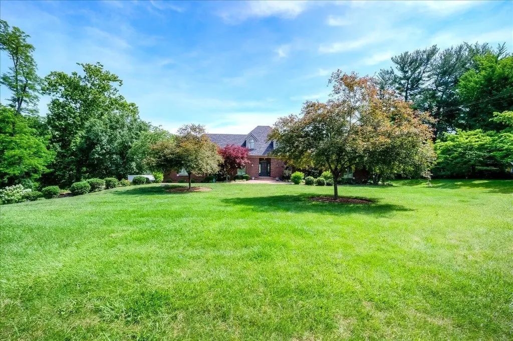 502 Breckenridge Boulevard Frankfort KY 40601