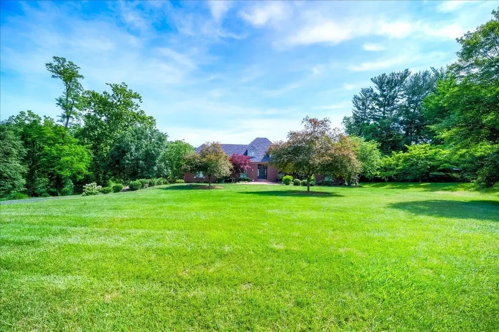 502 Breckenridge Boulevard Frankfort KY 40601