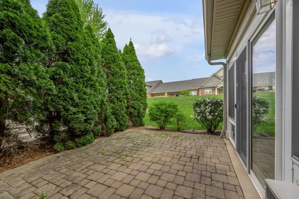 3456 Rabbits Foot Trail Lexington KY 40503