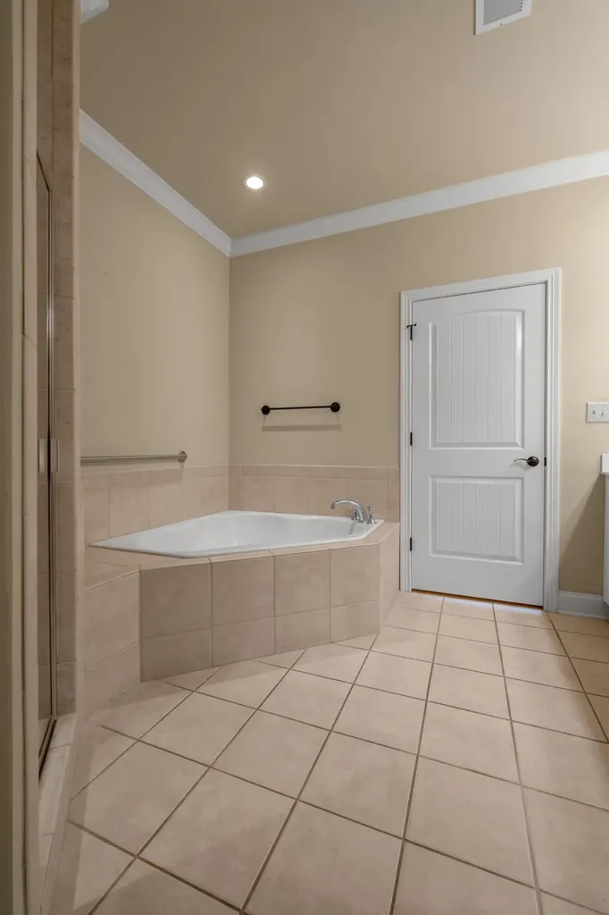 3456 Rabbits Foot Trail Lexington KY 40503