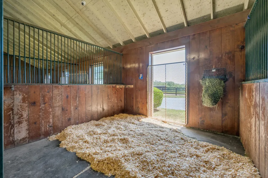 595 Moores Mill Road Midway KY 40347