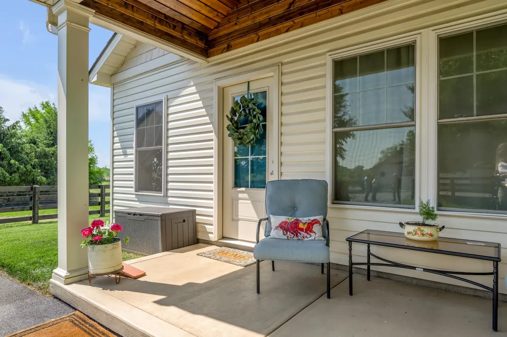 595 Moores Mill Road Midway KY 40347