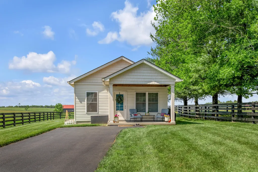595 Moores Mill Road Midway KY 40347
