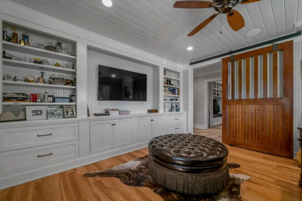 595 Moores Mill Road Midway KY 40347
