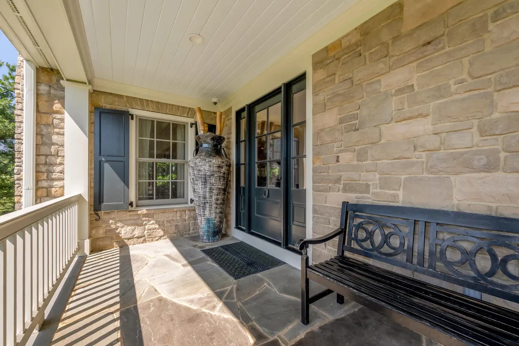 595 Moores Mill Road Midway KY 40347