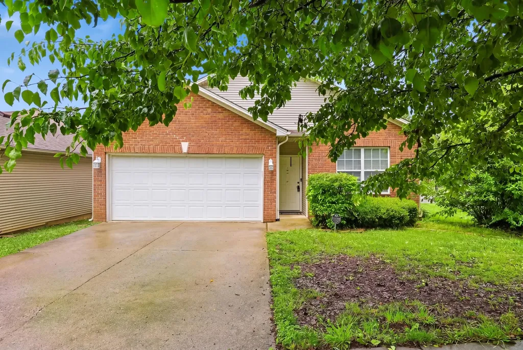 2601 Shannon Trace Lexington KY 40511
