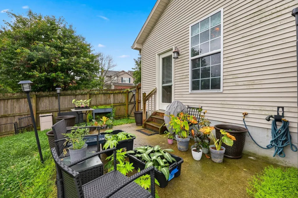2601 Shannon Trace Lexington KY 40511