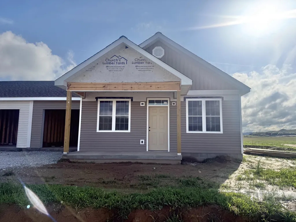 304 Bluegrass Way Grayson KY 41143