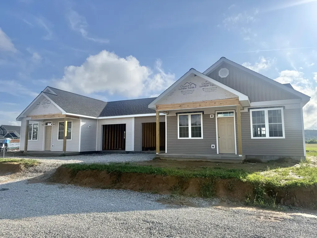 304 Bluegrass Way Grayson KY 41143