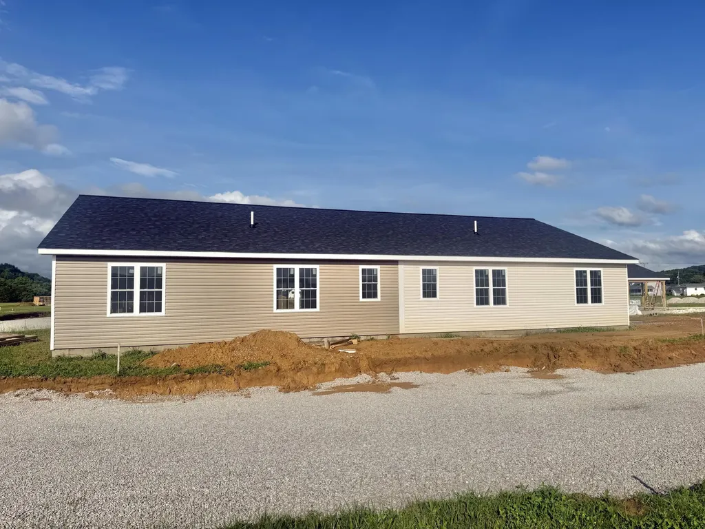 304 Bluegrass Way Grayson KY 41143