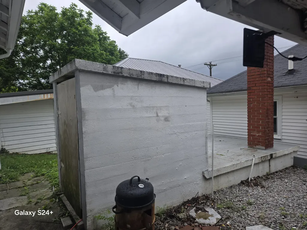 220 E Office Street Harrodsburg KY 40330