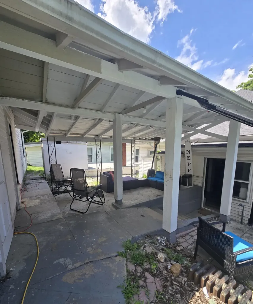 220 E Office Street Harrodsburg KY 40330