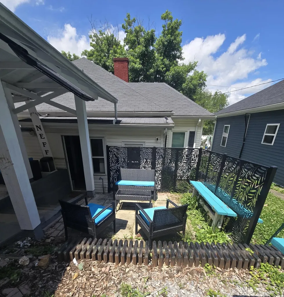 220 E Office Street Harrodsburg KY 40330
