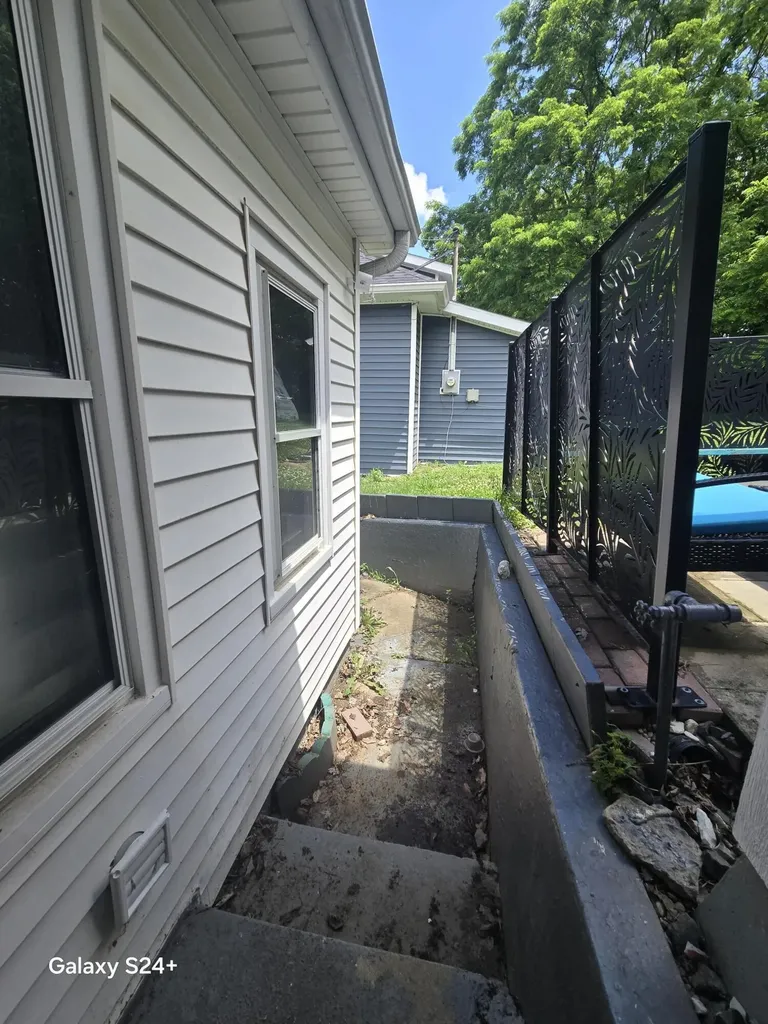220 E Office Street Harrodsburg KY 40330