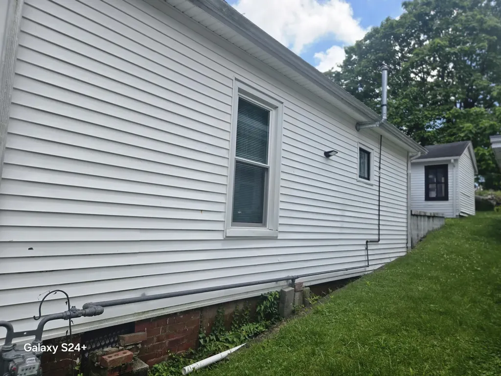 220 E Office Street Harrodsburg KY 40330