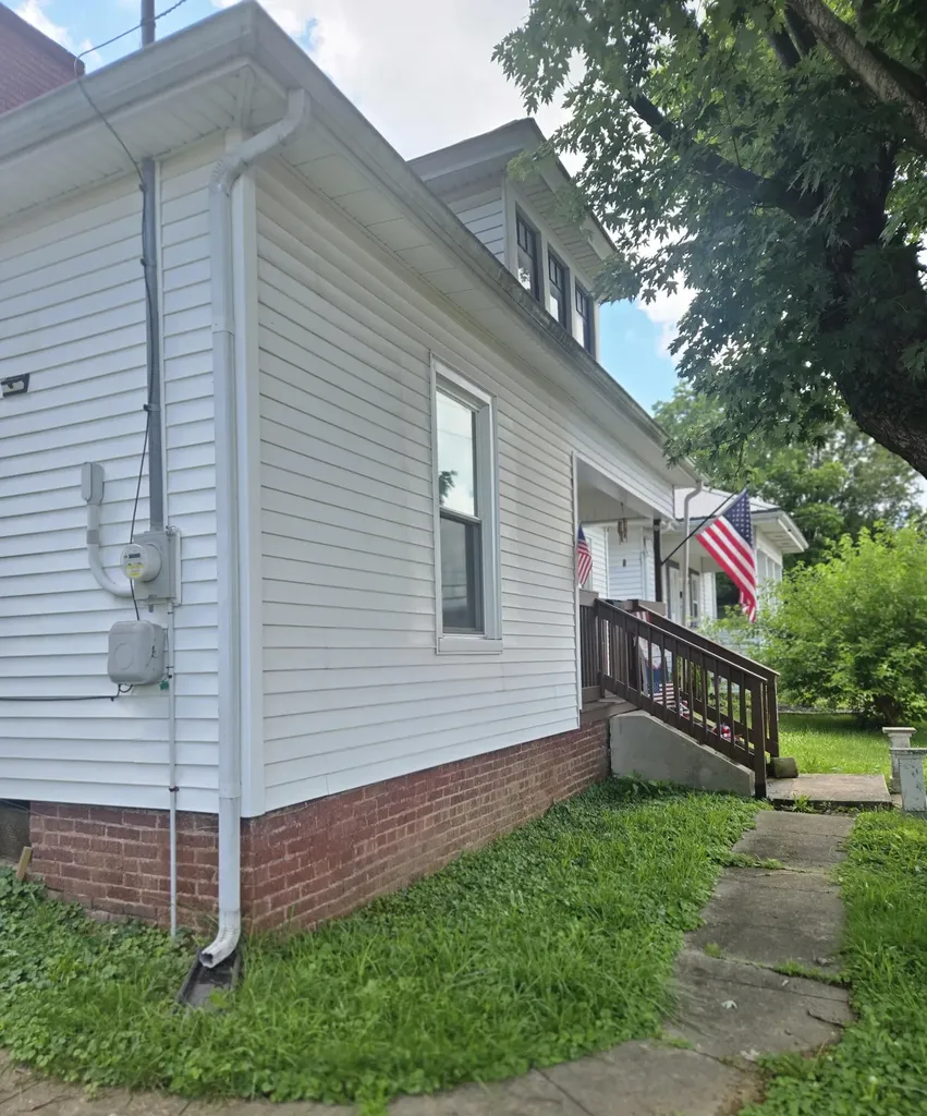 220 E Office Street Harrodsburg KY 40330