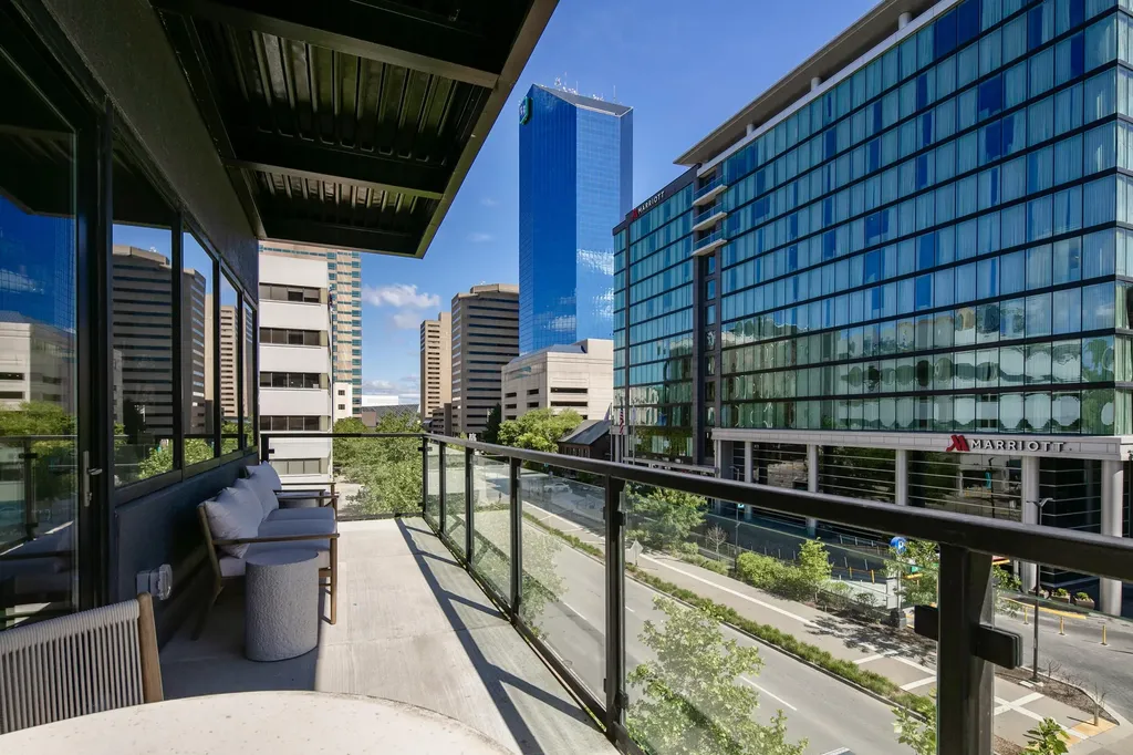 106 W Vine Street Lexington KY 40507