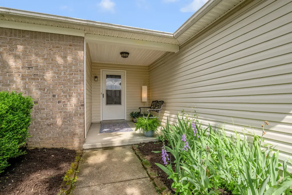 441 Lemon Drop Lane Lexington KY 40511