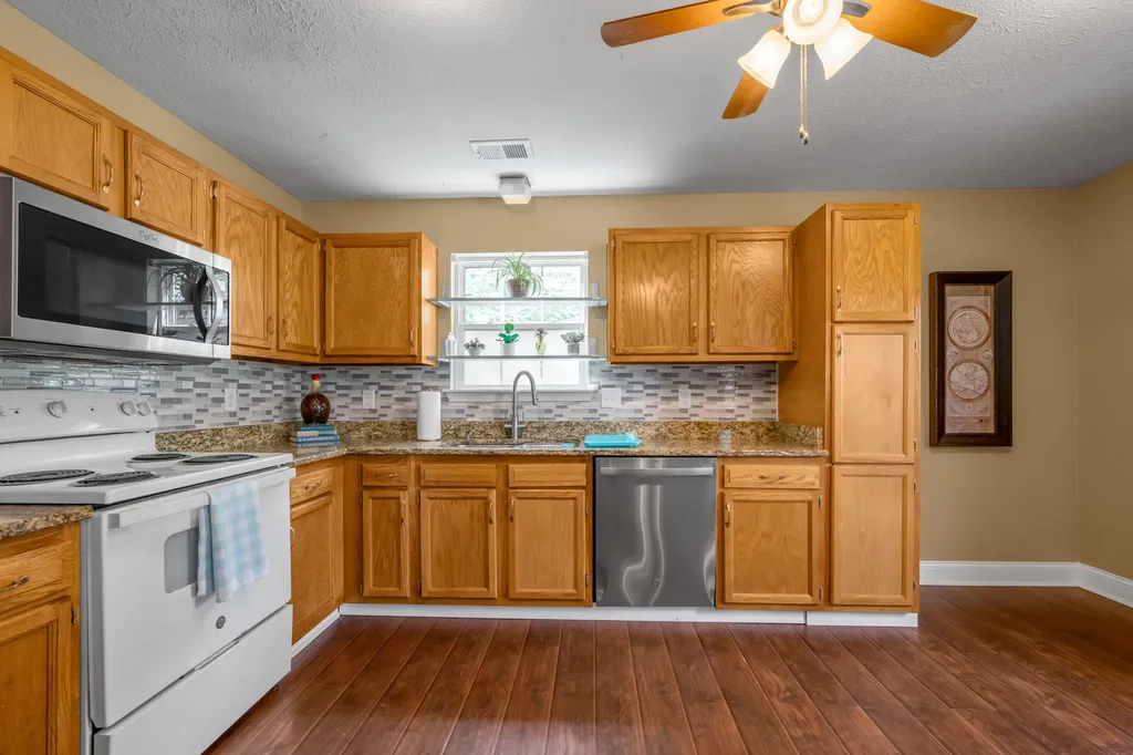 441 Lemon Drop Lane Lexington KY 40511