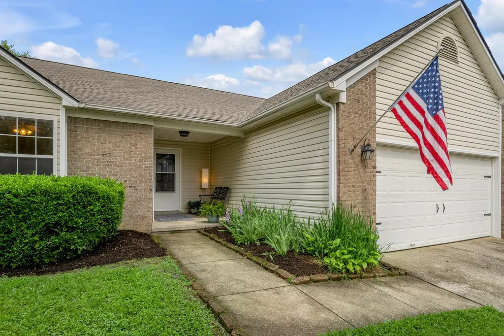 441 Lemon Drop Lane Lexington KY 40511
