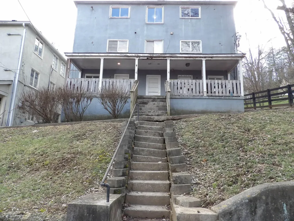 6 Dogwood Lane Frankfort KY 40601