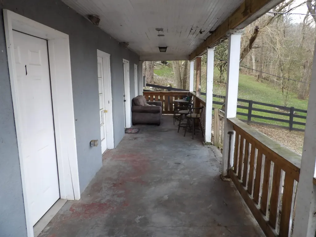 6 Dogwood Lane Frankfort KY 40601